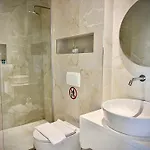 Dine Hotel