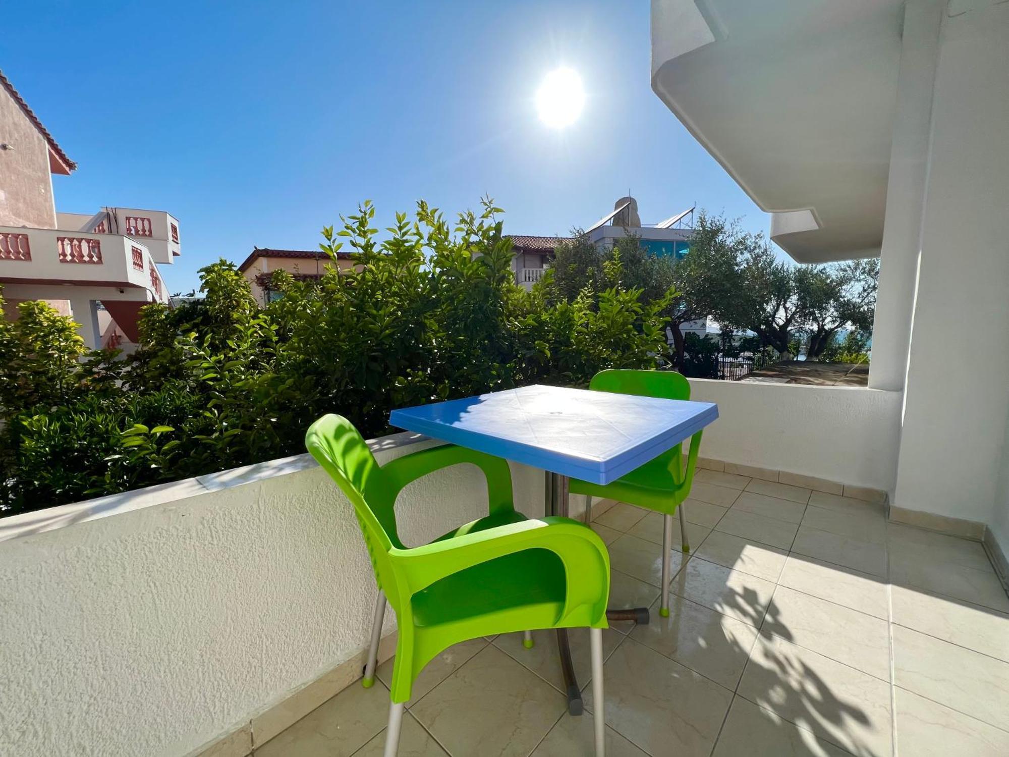 Dine Appartement Ksamil