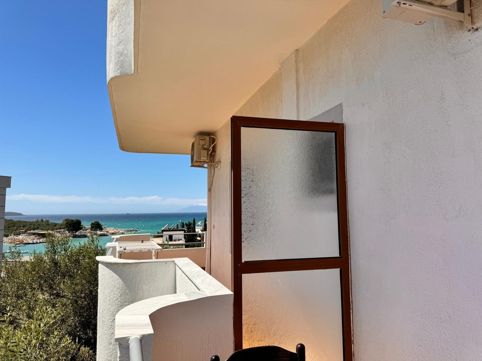 Dine Appartement Ksamil